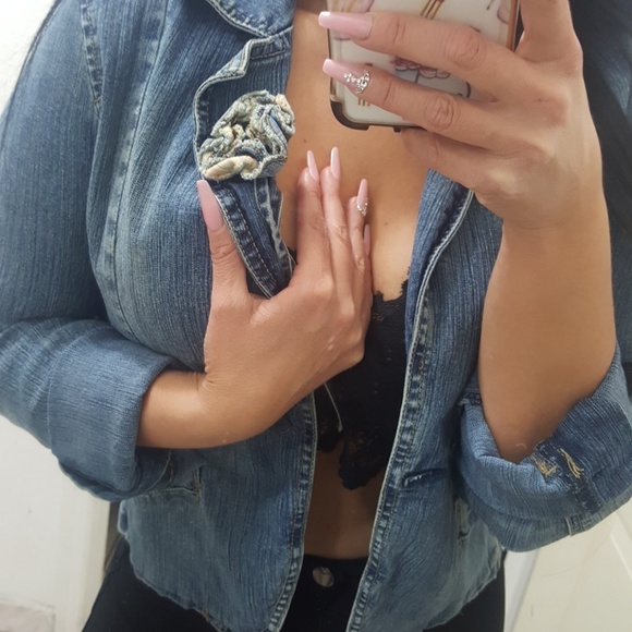 Jean jacket - Picture 2 of 4